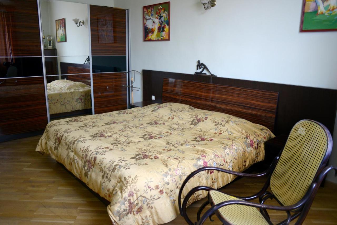 Bright And Modern 4Br Apartment - Center Of Erevan Exterior foto